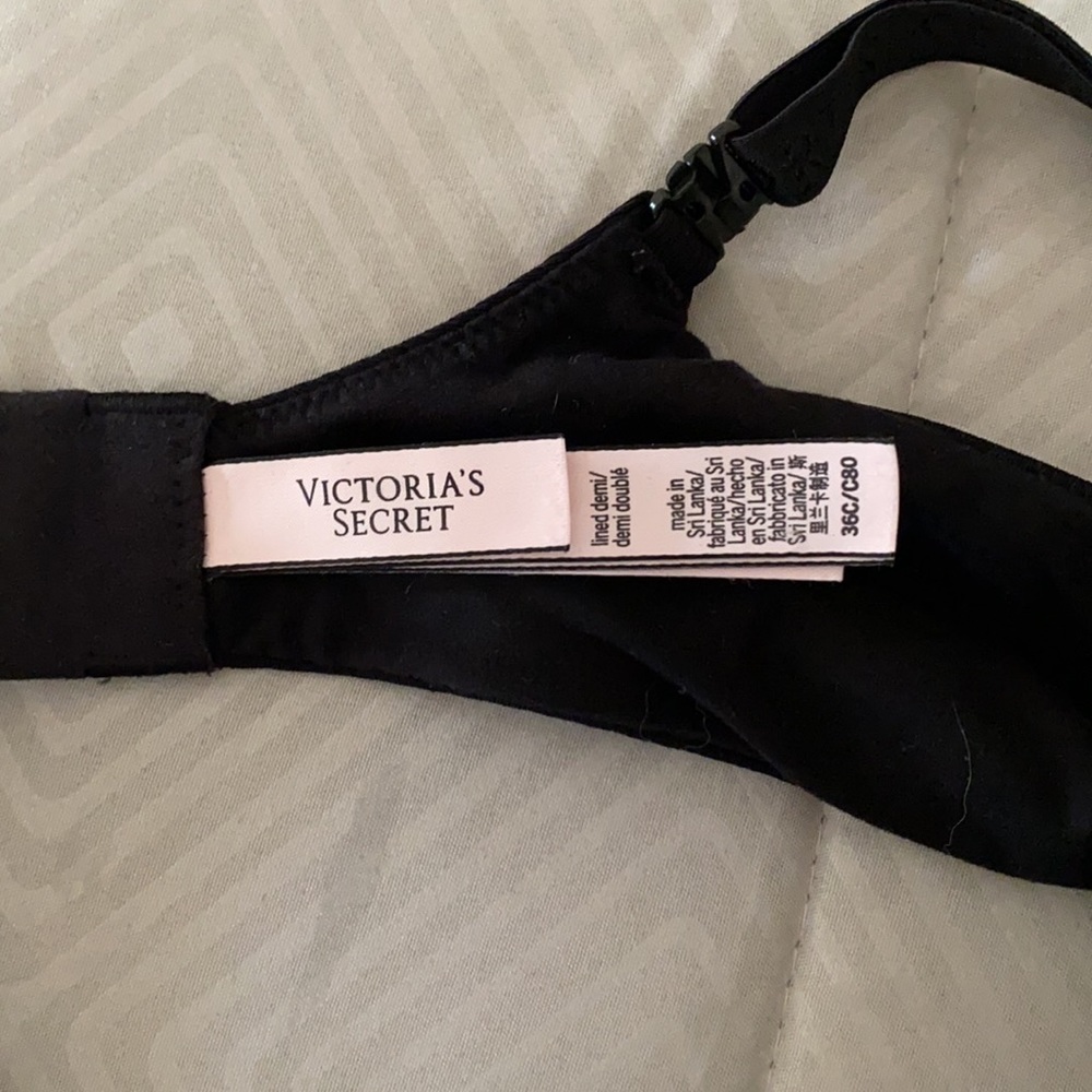 VS bra - Picture 3 of 3